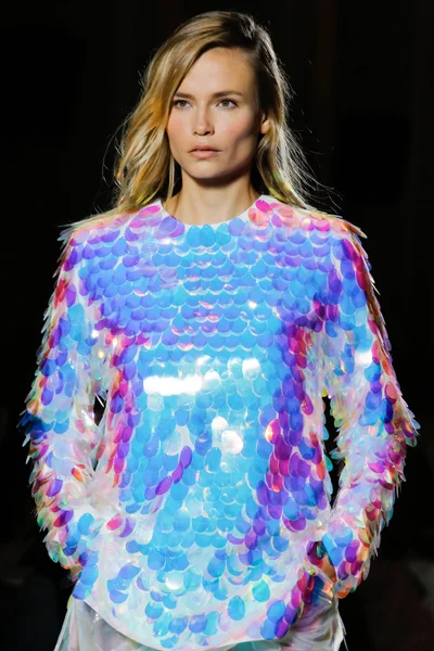 Look 2